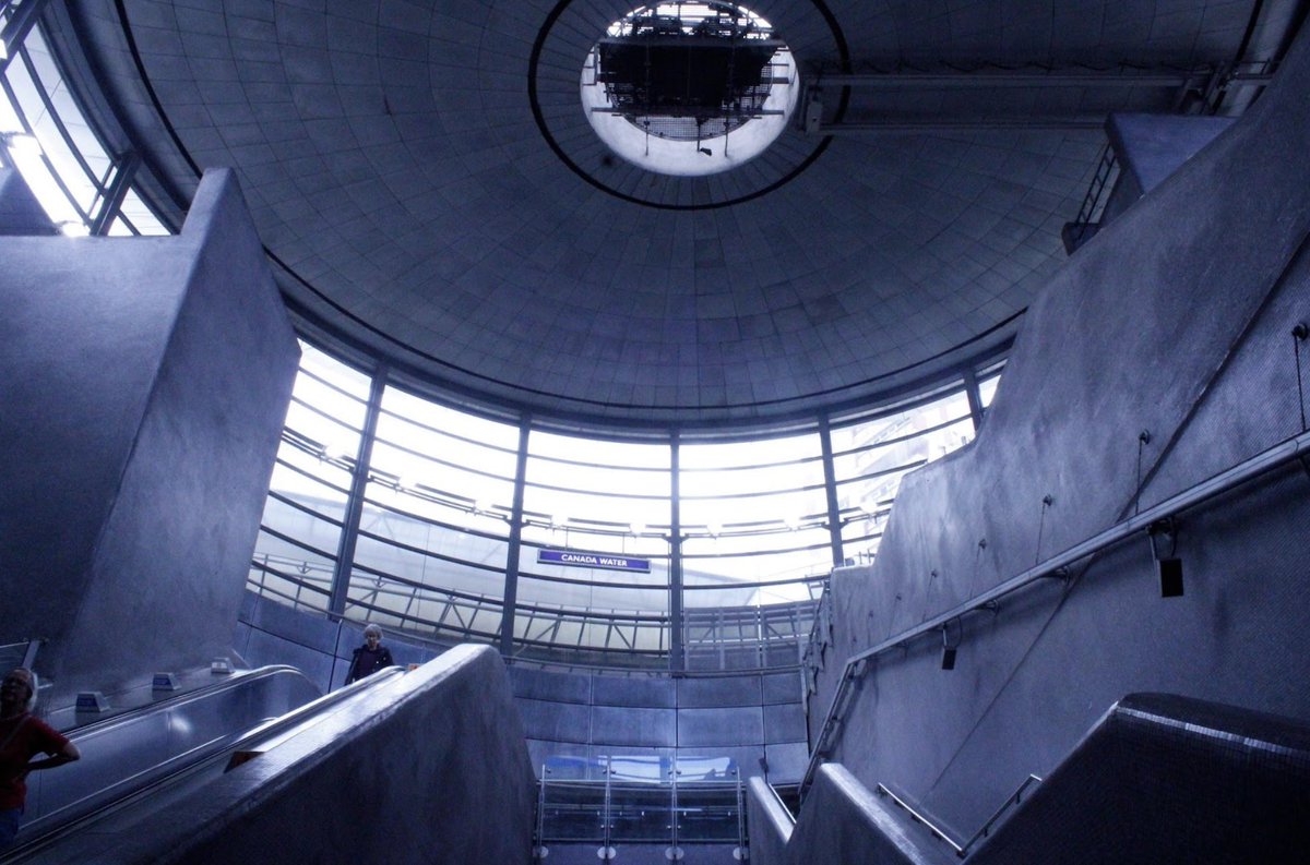 Coreforce2's tweet image. RAHHH I LOVE THE UNDERGROUND I LOVE BEING IN COOL TUNNELS AND COOL TRAINS >:3333333