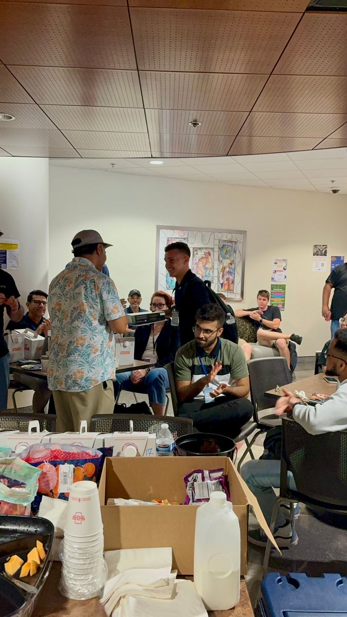 GDGCentralFL's tweet image. 🎉Big thanks to @kodecodev for supporting DevFest Florida with amazing prizes! Here are some of our lucky winners celebrating their Kodeco digital books. 📚✨
Congrats to Lydia, Thomaz, Jeffrey, Wiscarlens and Dave
#DevFestFL #Kodeco #TechCommunity @devfestfl @GDGCentralFL