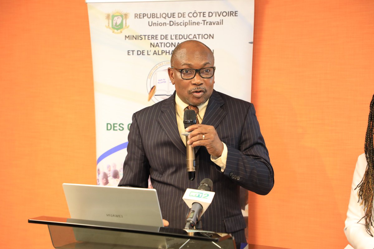 WFP_Cotedivoire's tweet photo. 📢💪 Aujourd’hui, le #PAM réaffirme son engagement aux côtés du @MinEducationAlp lors de la validation de la Stratégie Nationale de l'Alimentation Scolaire 2024-2025. Des cantines scolaires renforcées pour améliorer la nutrition et la réussite des élèves en #CôteDIvoire ! #ODD2 https://t.co/gQciKJPVzc