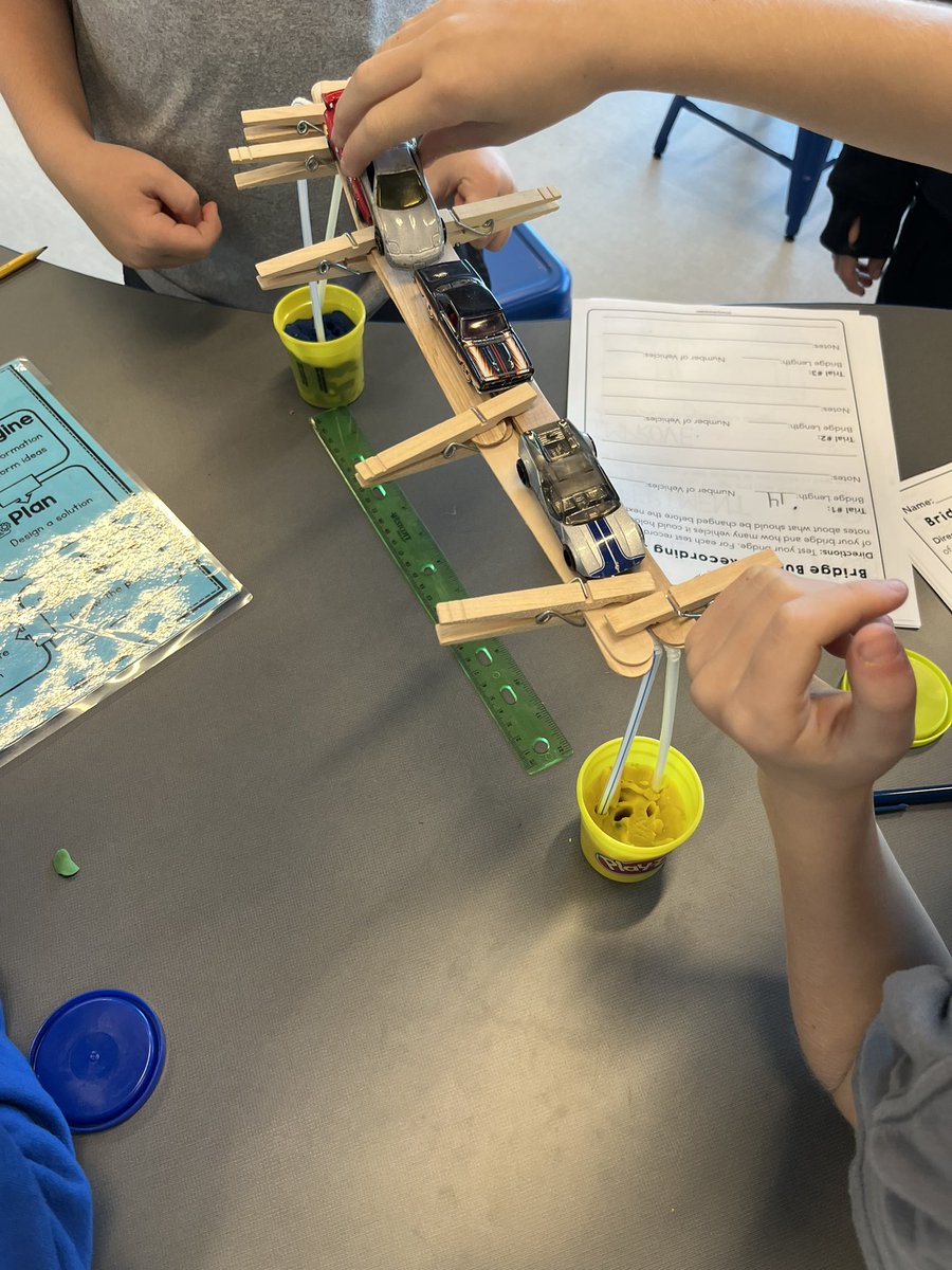 We’ve been learning about Emily Roebling and the Brooklyn Bridge 🏗️🌉 Using what we know about the Engineering Design Process, it’s our turn to build suspension bridge models! 👷🏽‍♂️👷🏼‍♀️ <a href="/MrsBenzTIS/">Mrs. Benz</a> #engineers