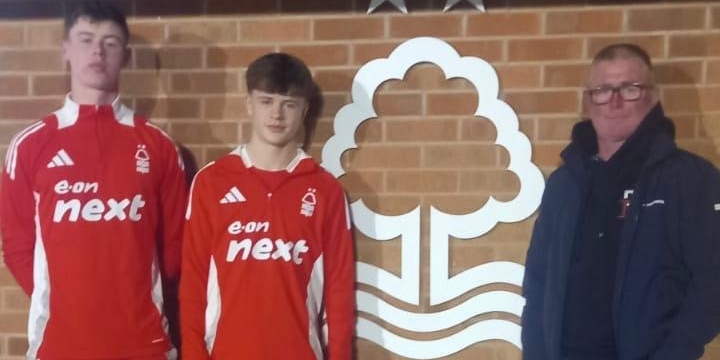 ChrisMcNultyDgl's tweet photo. โฝ๏ธ Gavin McAteer & Oisin Cooney played for @NFFC in a 5-1 trial game win v Hull City last night with McAteer scoring a goal
๐ @FinnHarpsFC manager @Murph23Murphy was in attendance at Nigel Doughty Academy #NFFC #FHFC
โ๏ธ Piece for @dgldemocrat: https://t.co/jw16nEMJlX https://t.co/mqKv8D0ZFO