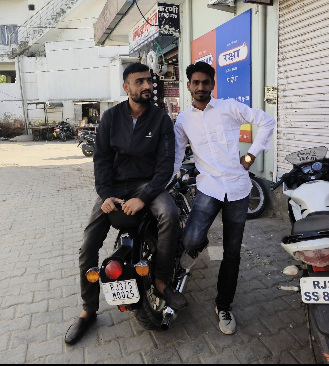 एक नॉर्मल ट्वीट के कारण एक शिक्षक को APO कहां तक उचित है... ?

<a href="/DmNagaur/">District Collector & Magistrate, Nagaur</a> आपसे उम्मीद रहेगी कि आप निष्पक्ष जांच करोगे 🙏

#भैराराम_को_बहाल_करो <a href="/JATbera1/">Bhera ram</a> <a href="/Bhincharpooja/">Pooja bhinchar </a> <a href="/JAT_PREMJI/">Prem choudhary (कोलिया)</a> <a href="/JatniSb/">sarswati bera</a> <a href="/Mukeshbaitu/">Mukesh मारवाड़ी </a> <a href="/rb_jaat/">Rajendra Bidiyasar【 राहगीर 】डीडवाना</a> <a href="/SangitaBishnoi_/">Sangita Bishnoi</a> <a href="/Siya7232/">Siya Choudhary</a>