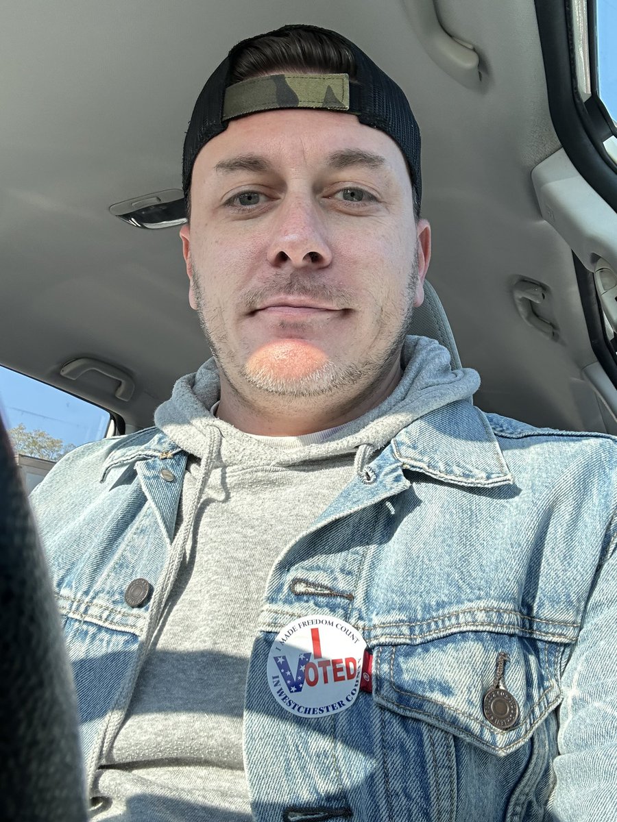 D.J. Short tweet media