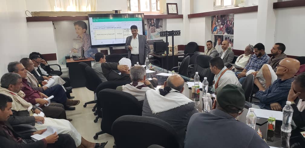 sfhrp's tweet photo. ورشةتدريبية للجان المركزية المكلفة بتوزيع المساعدات الغذائية للأسر المستهدفة،عبر مشروع التغذية المدرسية والإغاثة الإنسانية، بالشراكة مع برنامج الأغذية العالمي. وقد حضر الافتتاح مدير عام المشروع د.حمود محمد الأخرم، الذي أكد على أهميةهذه الورشة
للمزيد https://t.co/e7RyPQYUwj https://t.co/WZVhV4A1jA