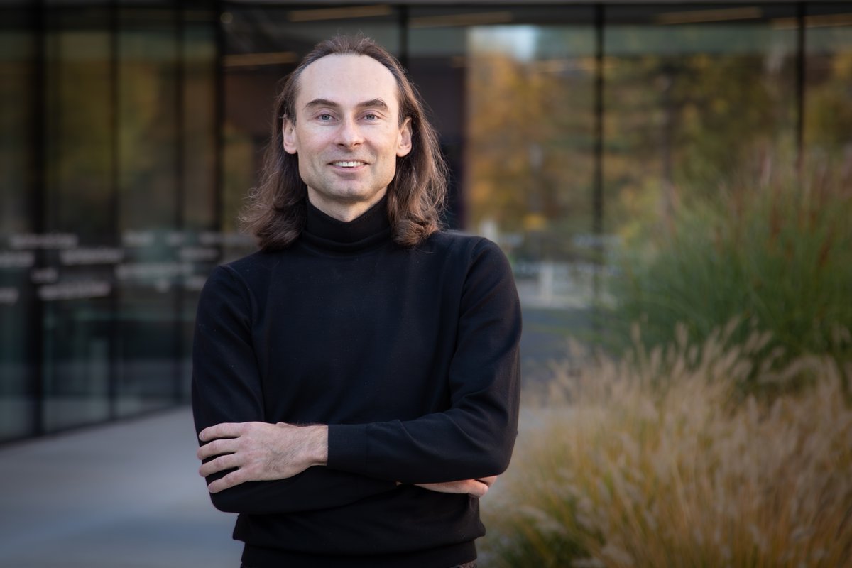 ISTAustria (@istaustria) on Twitter photo <a href="/ISTAustria/">ISTAustria</a> welcomes renowned scientist, inventor, and entrepreneur Alex Bronstein as a faculty member! After a year as a Visiting Professor, he joins us to advance machine vision, #MachineLearning in life sciences—and even #AI in music!
Read more 🔗 bit.ly/48uOcgX <a href="/ISTAustria/">ISTAustria</a> welcomes renowned scientist, inventor, and entrepreneur Alex Bronstein as a faculty member! After a year as a Visiting Professor, he joins us to advance machine vision, #MachineLearning in life sciences—and even #AI in music!
Read more 🔗 bit.ly/48uOcgX