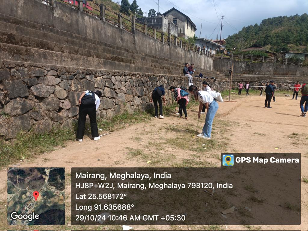 TSMCMairang's tweet photo. NSS Tirot Sing Memorial College Mairang organised a cleaning drive on 29th, October 2024 at Mairangbah Playground as part of Diwali with my Bharat. 80 volunteers participated the program.
@swachhbharat
@CellNehu
@nss_rdguwahati
@YASMinistry
@mybharatgov
 #MYBharat https://t.co/Ihi77e5Rrq