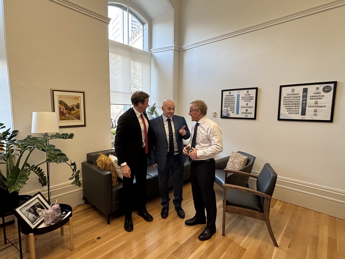 JeanBoulet10's tweet photo. [1/2] Annonce d’un projet de règlement pour reconnaître 6 nouveaux cancers liés à la profession de pompier: cancer du cerveau, colorectal, leucémie, de l'œsophage, du sein et testiculaire au Règlement sur les maladies professionnelles. 🚒 https://t.co/SiDemLnCBm