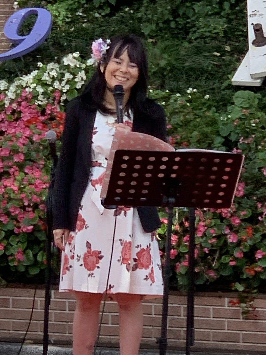 silvertop0217's tweet photo. 『LIVE  SMILE  福島』2番手は『F lower Flower  NCA』『#iina』さんの素敵な歌声でアニソンを沢山聴けて、めっちゃ幸せでした。あっという間に時間が過ぎて、ずっと聴いていたいと思いました。ラストの千本桜は、前日にＭＣのもえちゃんがダンスした曲で2日連続聴きました。笑。 https://t.co/7tiJNQBRYD