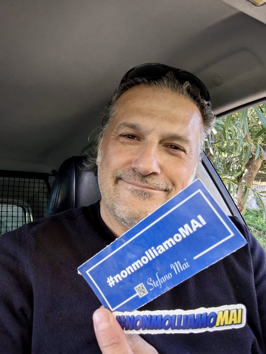 E adesso? 
✏️Devo cambiare slogan? 

#StefanoMai
#nonmolliamoMAI