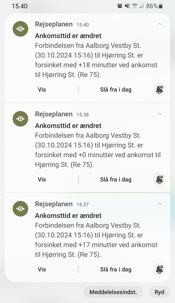 RoedhaaretType's tweet photo. Der burde medfølge advarsel, når man følger togafgange på Rejseplanen; "forbered dig på nogle af de mest stressende minutter i hele dit liv" #dkpendler https://t.co/uAsyc2Rb9R
