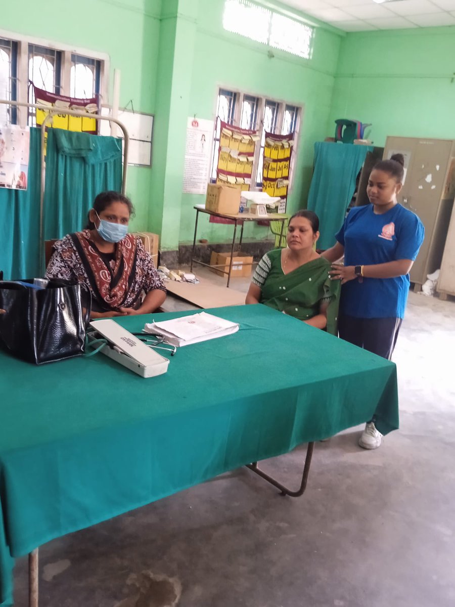 HariUnit's tweet photo. Hospital Volunteering at Azara PHC  by NSS volunteers of Hari Gayatri Das College, ASSAM  under #DiwaliwithMYBharat campaign #YehDiwaliSevaKeSath @_NSSIndia @YASMinistry @mansukhmandviya @khadseraksha @himantabiswa @nss_rdguwahati @NssrdD @GUCampusNSSUnit https://t.co/2KzQ0BlWBM