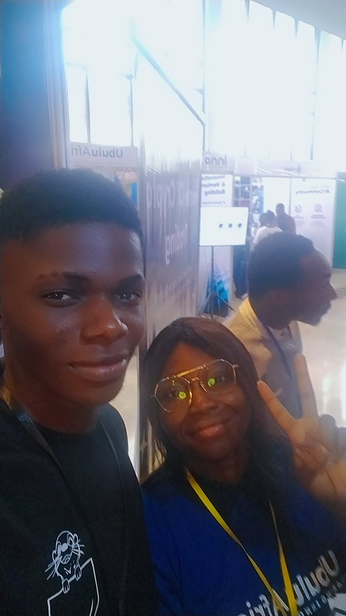 lisigner's tweet photo. With @nestwalletxyz at Akwa Ibom Tech Week. Great app, 0% trading fees, sign up! https://t.co/Td9sLvvNw6