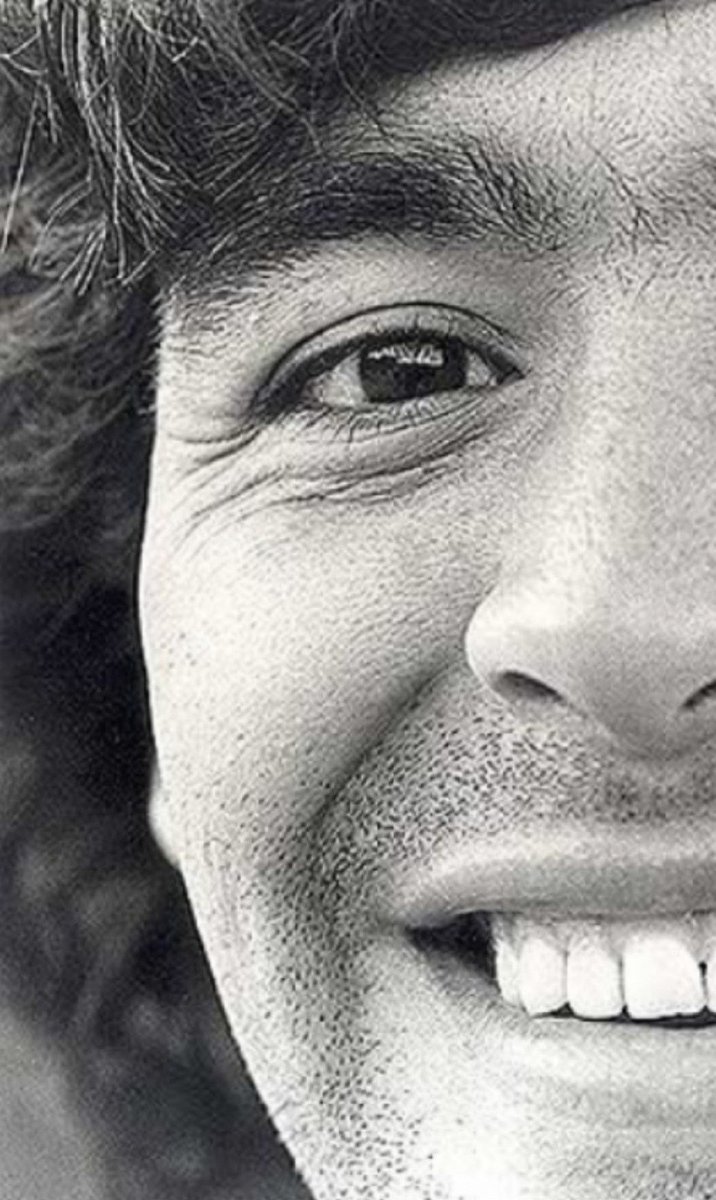 Una sonrisa inigualable. Diego eterno.