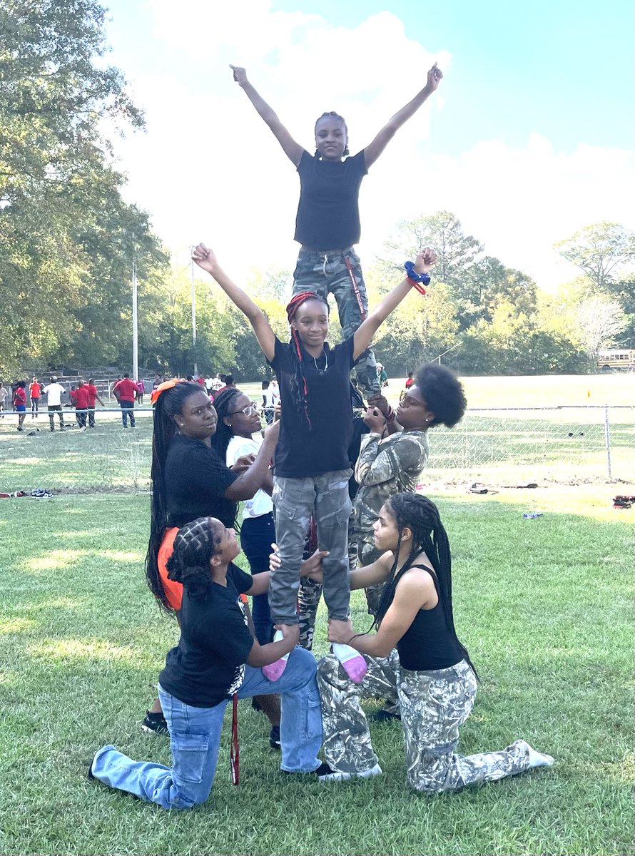GEAR UP Achieve School Liaisons Shannon Luster (Reg 8) and Andrew Philon (Reg 4) partnered with Camden School of Arts &amp; Technology to provide a Fall Festival College &amp; Career Exploration Day on Oct. 29. What a great cooperative learning experience for GEAR UP Achieve students!