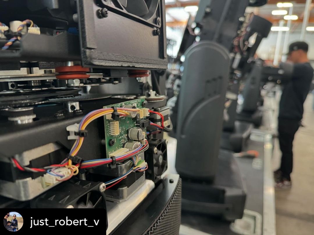 TheRobeWay's tweet photo. Taking our #WarehouseWednesday out to Thousand Oaks, CA, with Robert Velazquez & the team from @DelicatePro prepping @Robelighting #BMFL luminaires.
#therobeway #robelighting #delicateproductions #lightingtech #techlife #lightinglife https://t.co/QwhYaTtehl