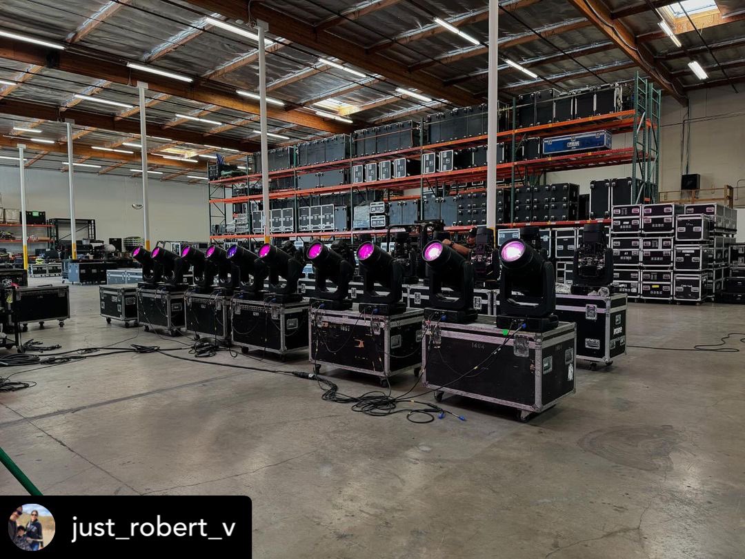 TheRobeWay's tweet photo. Taking our #WarehouseWednesday out to Thousand Oaks, CA, with Robert Velazquez & the team from @DelicatePro prepping @Robelighting #BMFL luminaires.
#therobeway #robelighting #delicateproductions #lightingtech #techlife #lightinglife https://t.co/QwhYaTtehl