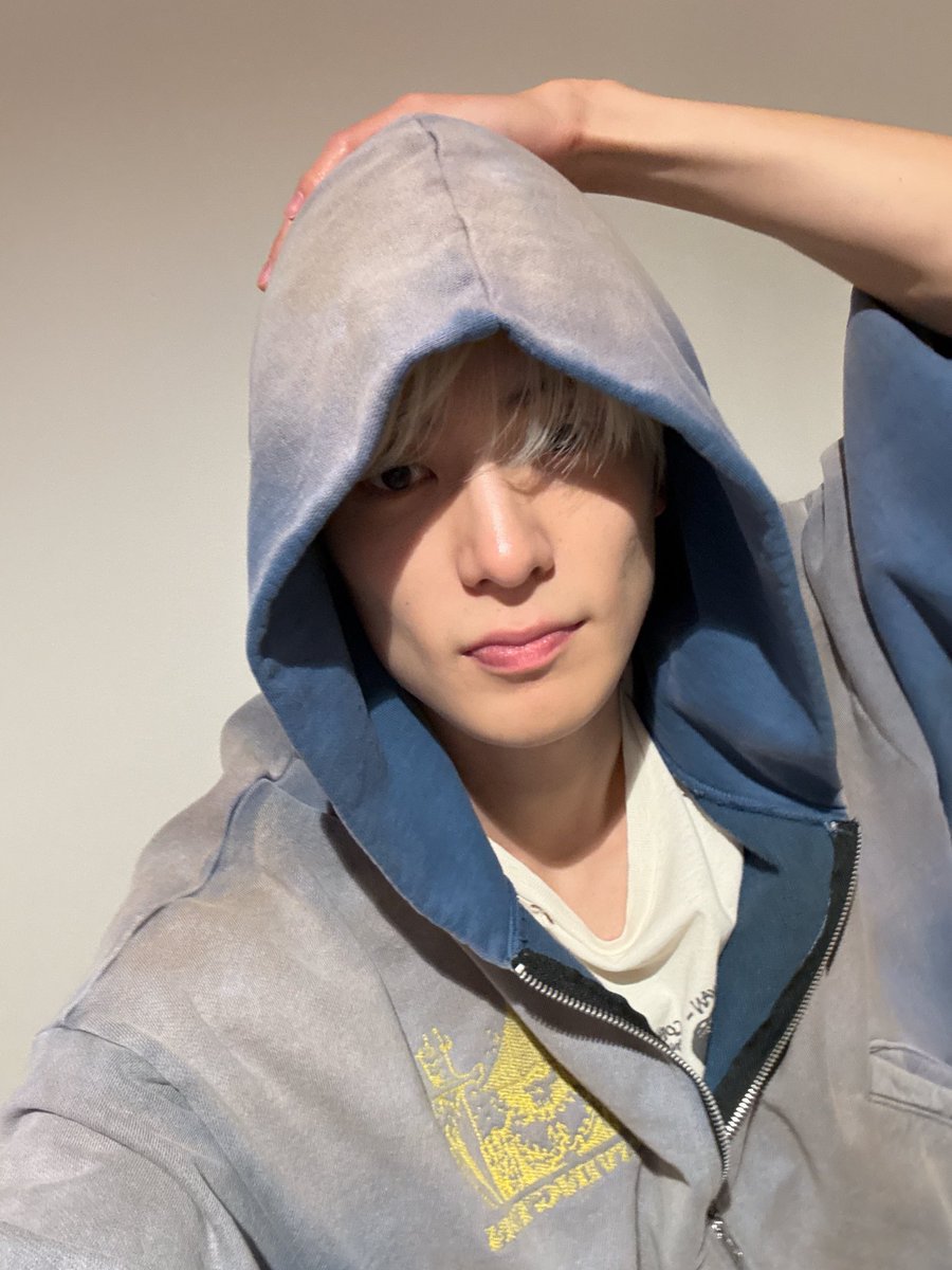 jaehyunpetals's tweet photo. Jaehyun 💭 https://t.co/Mw3XTLsq9d