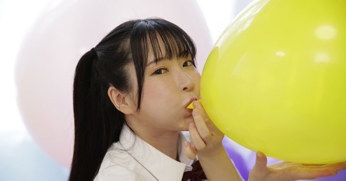 【告知】
10/15更新

雨宮留菜ちゃん_VOL.1
・https://t.co/KCNxZMWZ6L
・https://t.co/ZmpsCNsnAr
・https://t.co/iHM2jsbP7P

雨宮留菜ちゃん_5PICS
・https://t.co/XVkwXBx37S

雨宮留菜ちゃん第1弾！！
留菜ちゃんが風船を膨らませたり、
戯れたりする作品になっております！！

制服姿の可愛い留菜ちゃんに注目です！！