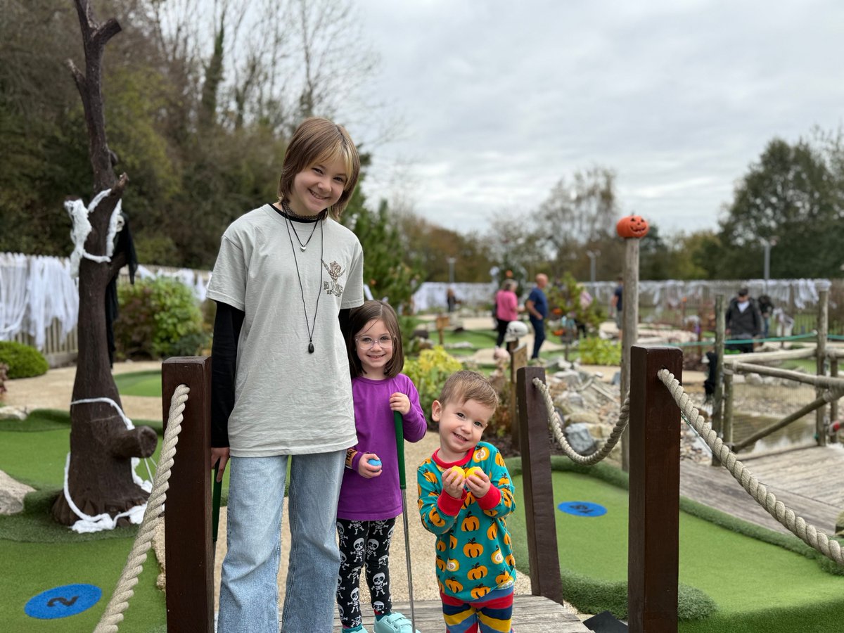 ChinaFleet's tweet image. 👻🎃Join in the Spooktacular fun at our Halloween-themed Woodland Adventure Golf!
Running until Sunday 3rd November, with a FREE goody bag for every child!
Just turn up, pay and play!
T&amp;amp;Cs apply
#adventuregolf #halloween #funthingstodo #family #cornwall #minigolf