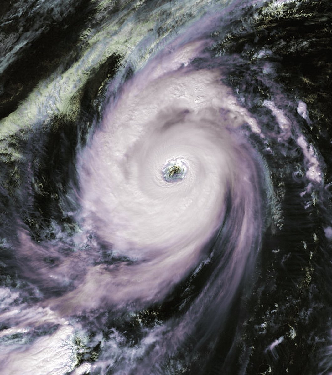 Tropical Cyclone Kong-Rey as seen by Himawari-8 data via <a href="/eumetsat/">EUMETSAT</a>  <a href="/eumetsat_users/">EUMETSAT Users</a>  using David J Taylor's excellent Geosatsignal prog for processing <a href="/gm8arv/">David Taylor 🏴󠁧󠁢󠁳󠁣󠁴󠁿 🇪🇺</a>