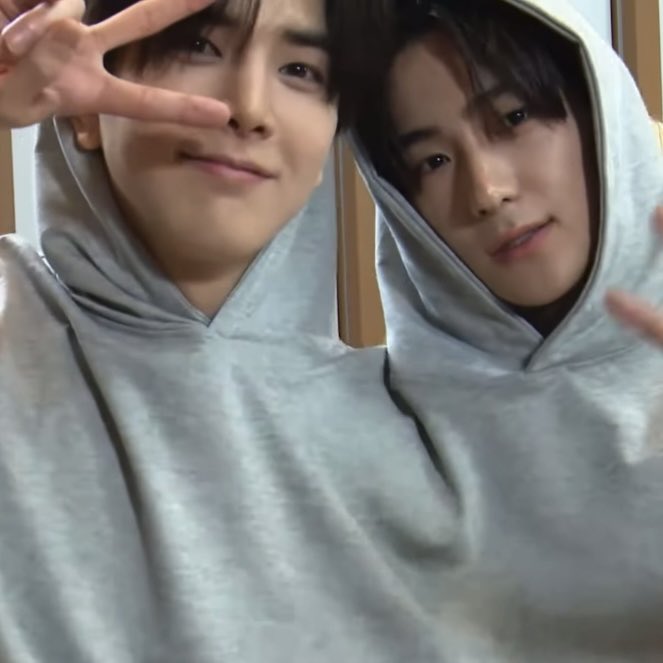 뜨어어어어ㅓ어
뜌어어어어어어ㅓ어ㅓㅇ😭