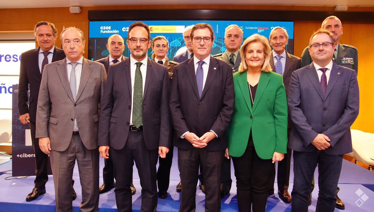 INCIBE's tweet image. 🔉@Fundacion_Ceoe e @Incibe se unen para #promover y #formar en #ciberseguridad en las #pymes españolas 🦾🇪🇸.

A partir de noviembre, se celebrarán #eventos, #charlas y #talleres para #fortalecer nuestra #seguridad #digital. 

¡Juntos hacia un #futuro más seguro! 💪🤝