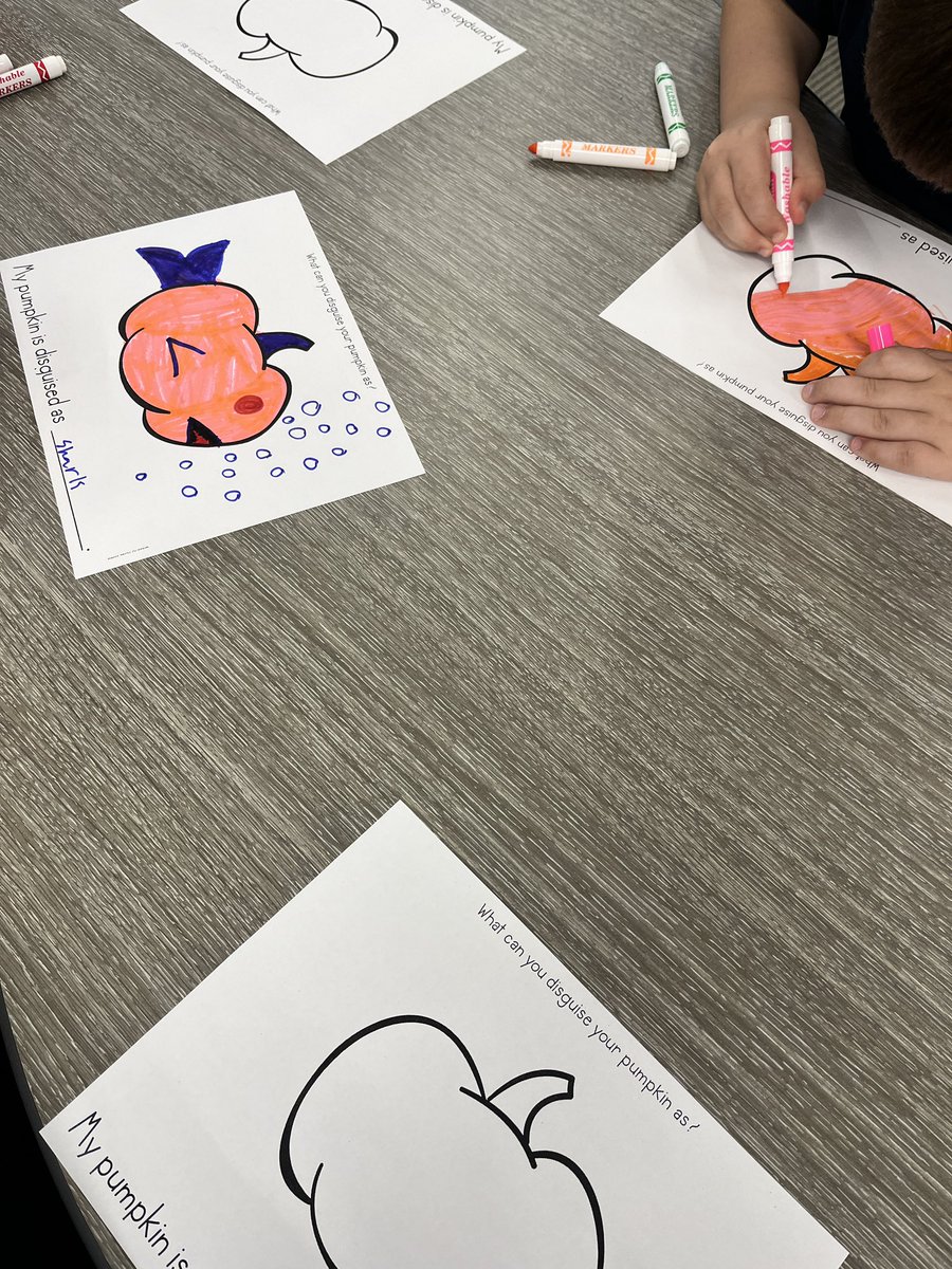 CESReads_Keller's tweet image. Disguising pumpkins: fish, Stitch in CES Learning Commons @CESCowboys #gcisdlib #pumpkins