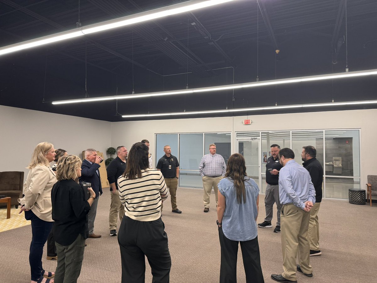 Dr. Holly 🆂🅲🅷🆁🅰🅶🅴 tweet media