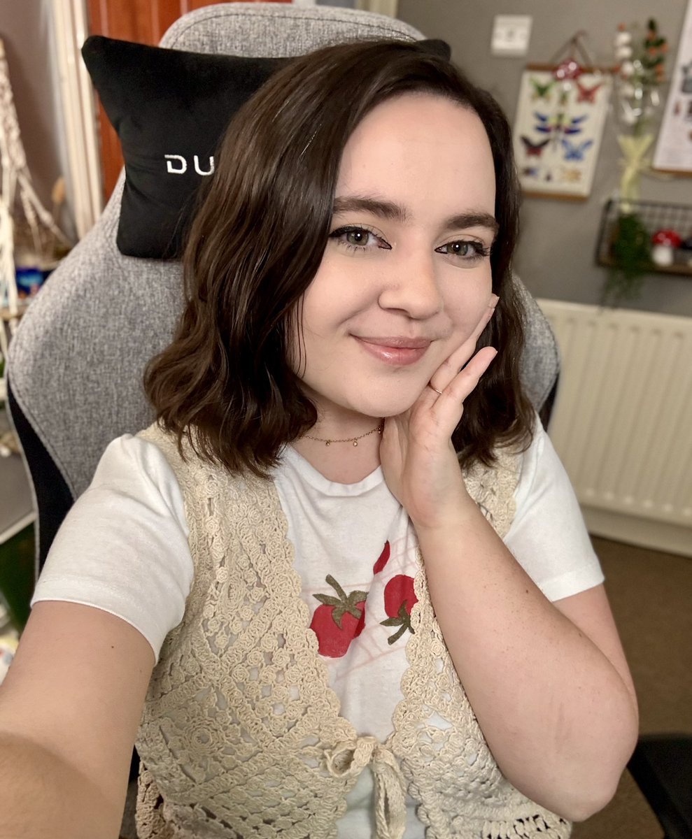 live! more little nightmares 2! gna shit myself! 

twitch.tv/kylaful