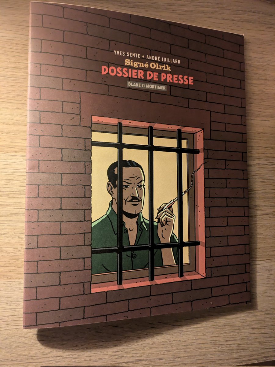 mortimer_blake's tweet photo. Blake et Mortimer ➡️ petite lecture du soir avec le dossier de presse avant la sortie demain de #signeolrik
Le nouveau #BlakeetMortimer
@EditionsDargaud https://t.co/jI7rUJxKPL