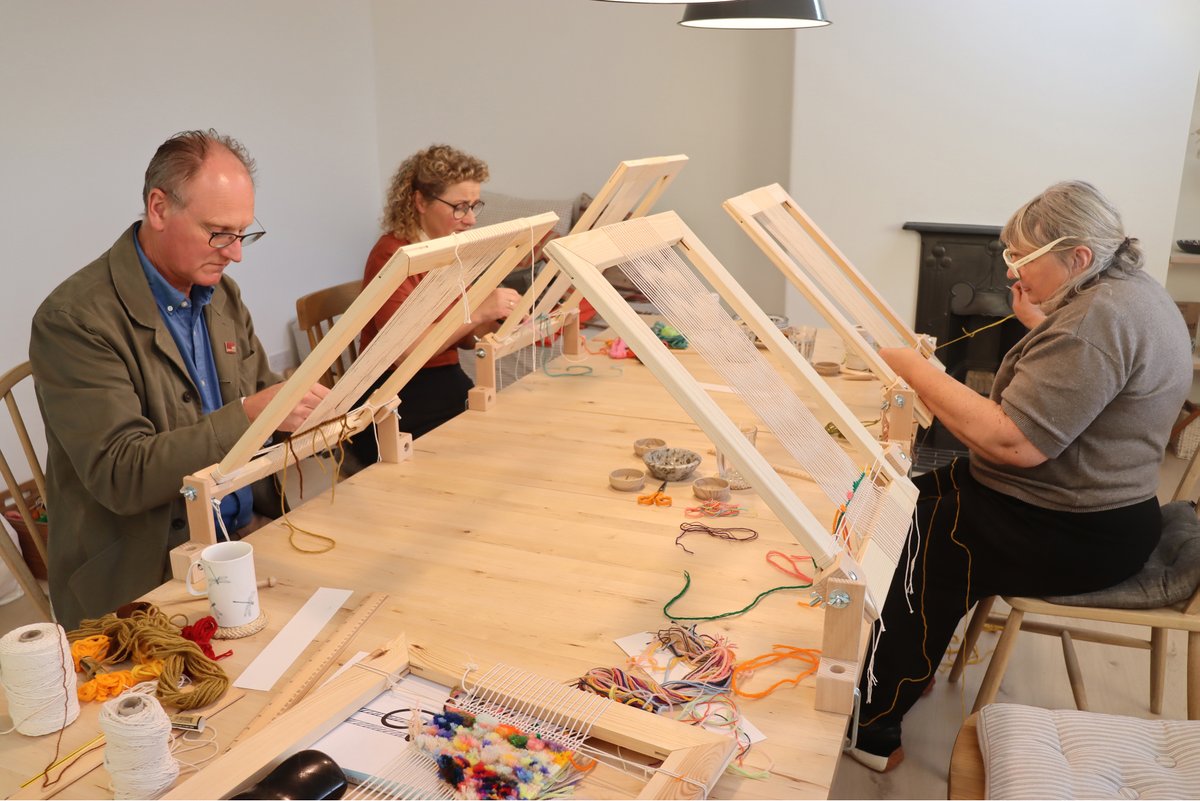 annarayart's tweet photo. Gobelin Tapestry Weaving 1 class at the new Leeds studios - Ashgrove Studios.
Please message me if you would like information about future classes. https://t.co/RzIP3SIn5e