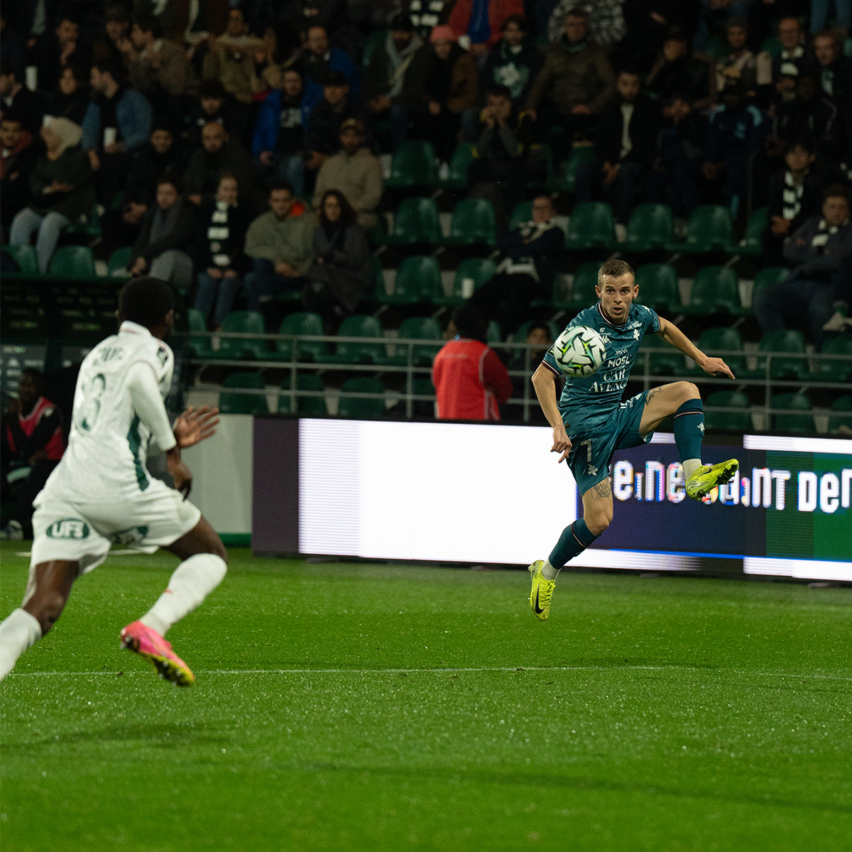 FCMetz's tweet photo. #REDFCM [ ℙ𝕣𝕠 ]

😶‍🌫️ Un match 𝗮̀ 𝘃𝗶𝘁𝗲 𝗼𝘂𝗯𝗹𝗶𝗲𝗿 pour les Grenats... 

Il faudra rebondir dès lundi ! 👊