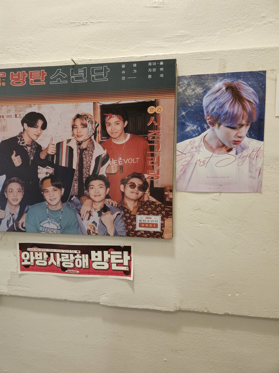 jjin_ms's tweet photo. 우리 가족 넷이서 을지다방 다녀옴 
사장님 여전히 엄청 진철해요
쌍화차도 올만에 😚💜💜💜💜💜💜💜
#BadDecisions 
#BadDecisionswithBTS 
#BennyXBTSXSnoopDogg https://t.co/wH4gWnM34z