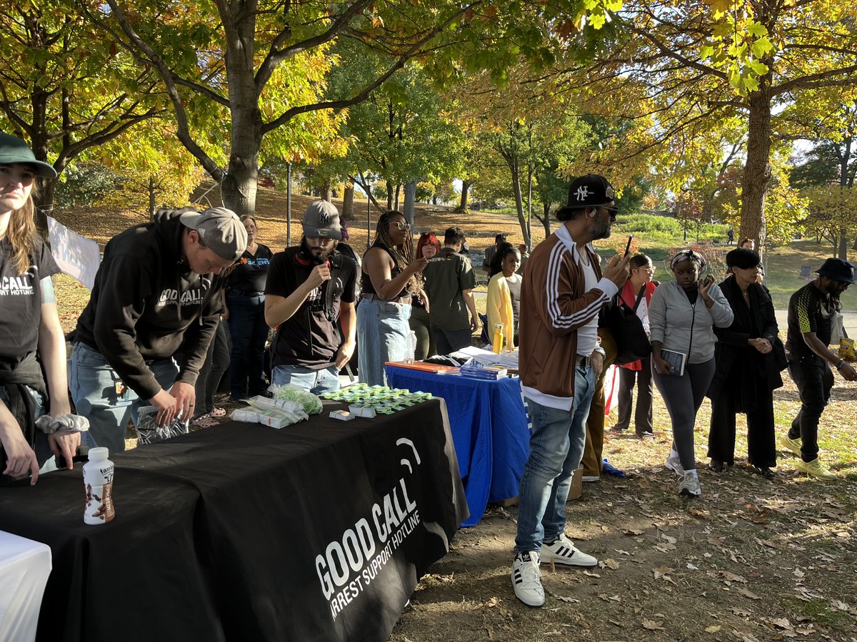 Right2RemainSi1's tweet photo. As #YJAM wraps up, we want to celebrate last weeks successful #YouthJustice Speak Out. The event fostered hope and encouraged change. Thank you to all partners, community members, and youth that showed up!
Let's get #Right2RemainSilent & #YJOA passed this session!! https://t.co/GqmmYXpGZQ