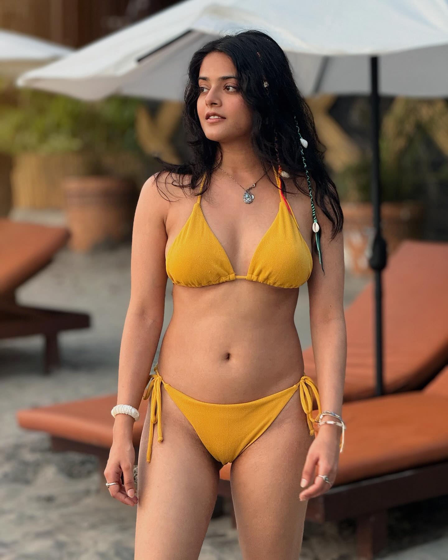 GbJb7Y2acAAW8WD?format=jpg&name=large