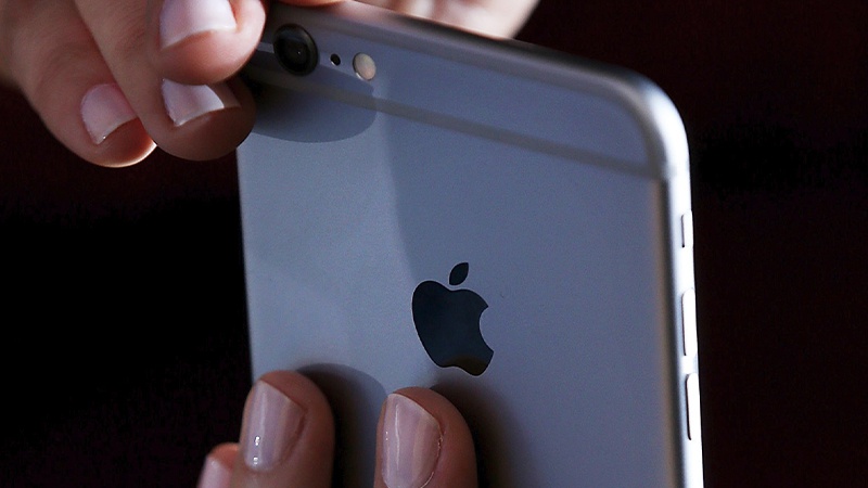 marc_saltzman's tweet photo. 10 awesome tech hacks to save you time and money
My @postmedianet article, in @nationalpost @TheTorontoSun @mtlgazette @financialpost and other pubs:
https://t.co/XNGvWdmodS
#tech #hacks #techtips #techtipoftheday #gadgets #iPhone #iPhonetips #iPhonehacks #techhacks #android https://t.co/xCbvC4z8M9
