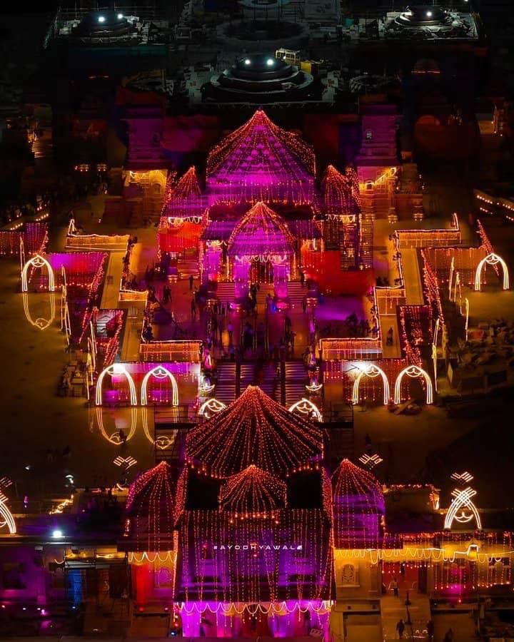 Shri Ram Janmbhoomi Teerth Kshetra (@shriramteerth) on Twitter photo рджреАрдкрдорд╛рд▓рд┐рдХрд╛ рдкрд░реНрд╡ рдХреА рдкреВрд░реНрд╡ рд╕рдВрдзреНрдпрд╛ рдкрд░ рдЕрд▓реМрдХрд┐рдХ рдЖрднрд╛ рд╕реЗ рджреИрджреАрдкреНрдпрдорд╛рди рд╢реНрд░реА рд░рд╛рдо рдЬрдиреНрдорднреВрдорд┐ рдордВрджрд┐рд░
On the eve of the festival of Deepawali, the Shri Ram Janmabhoomi Mandir shines with a divine glow рджреАрдкрдорд╛рд▓рд┐рдХрд╛ рдкрд░реНрд╡ рдХреА рдкреВрд░реНрд╡ рд╕рдВрдзреНрдпрд╛ рдкрд░ рдЕрд▓реМрдХрд┐рдХ рдЖрднрд╛ рд╕реЗ рджреИрджреАрдкреНрдпрдорд╛рди рд╢реНрд░реА рд░рд╛рдо рдЬрдиреНрдорднреВрдорд┐ рдордВрджрд┐рд░
On the eve of the festival of Deepawali, the Shri Ram Janmabhoomi Mandir shines with a divine glow