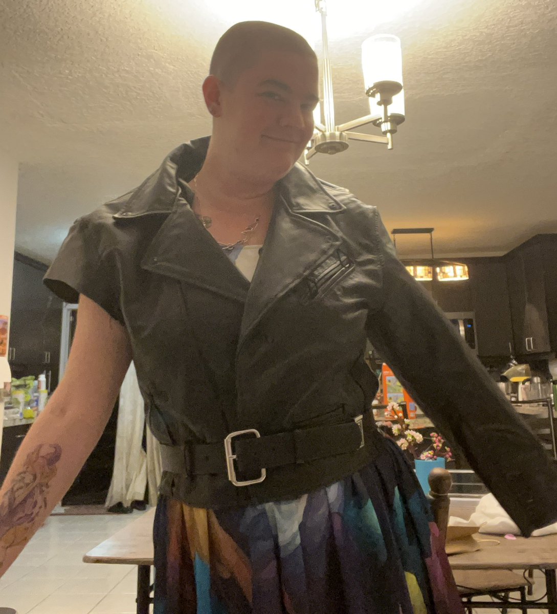 gelatinousstand's tweet photo. @Sydmish1 talked me into making Ed’s leathers because he’s a MENACE (and I’m not difficult to convince of anything ever) so we interrupt your regularly scheduled #caketopperEd to bring you this progress report. Needs more adjustment and decoration but coming along nicely!! #ofmd https://t.co/f1YsYNmxmD