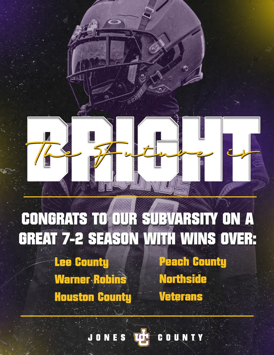 GreyhoundFball's tweet image. Proud of the effort of our Purple and White teams this year! 7-2 on the subvarsity level.