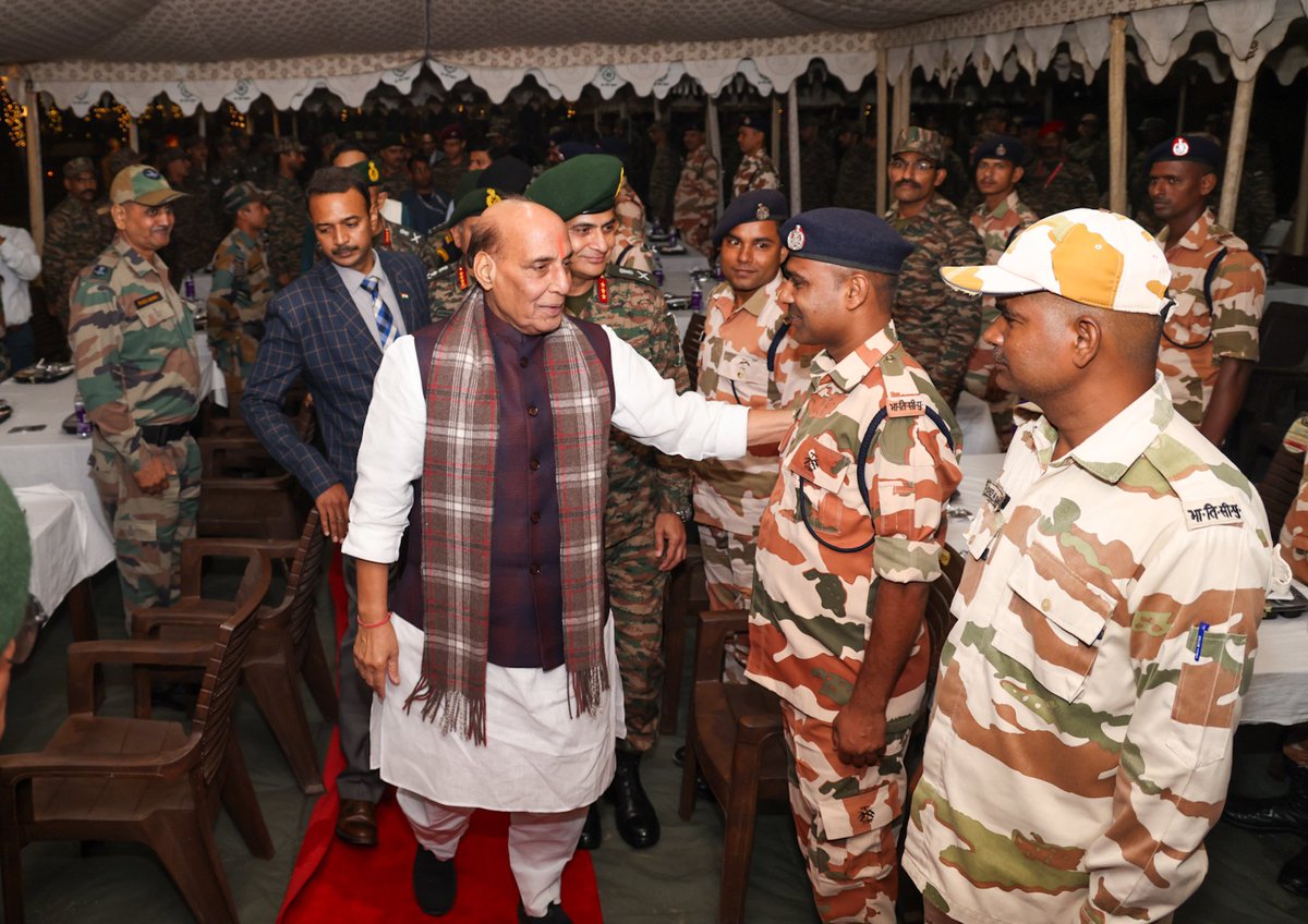 SpokespersonMoD's tweet photo. #DiwaliWithTroops

Raksha Mantri Shri @rajnathsingh today celebrated Diwali with troops in Tezpur, Assam. He lauded their spirit, commitment & courage to serve the nation in challenging times. Reviewing operational readiness & infrastructure development along LAC, he reaffirmed govt's commitment to peace restoration based on consensus achieved with China.

More: https://t.co/yu026sGGS5

@giridhararamane