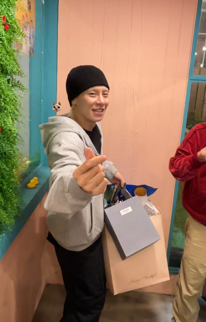 아파트 챌린지 해주세요
@: 앞하트 앞하트 ~ 💕

#상균 241030