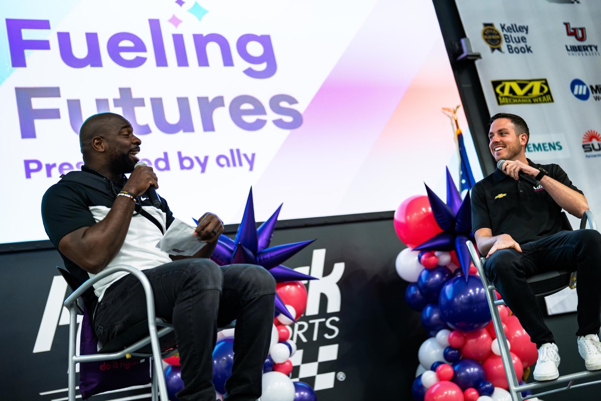 allyracing's tweet photo. ICYMI: We hosted our annual #FuelingFutures event with @TeamHendrick! Charlotte high school students learned about motorsports careers, heard from @Crushboy31 &amp; @Alex_Bowman in a Q&amp;A and learned financial strategies that may help in the future.

Read more: https://t.co/gtjq6PhKTO https://t.co/8dLaC9aA39