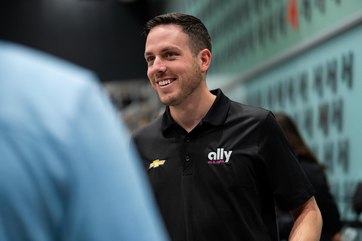 allyracing's tweet photo. ICYMI: We hosted our annual #FuelingFutures event with @TeamHendrick! Charlotte high school students learned about motorsports careers, heard from @Crushboy31 &amp; @Alex_Bowman in a Q&amp;A and learned financial strategies that may help in the future.

Read more: https://t.co/gtjq6PhKTO https://t.co/8dLaC9aA39