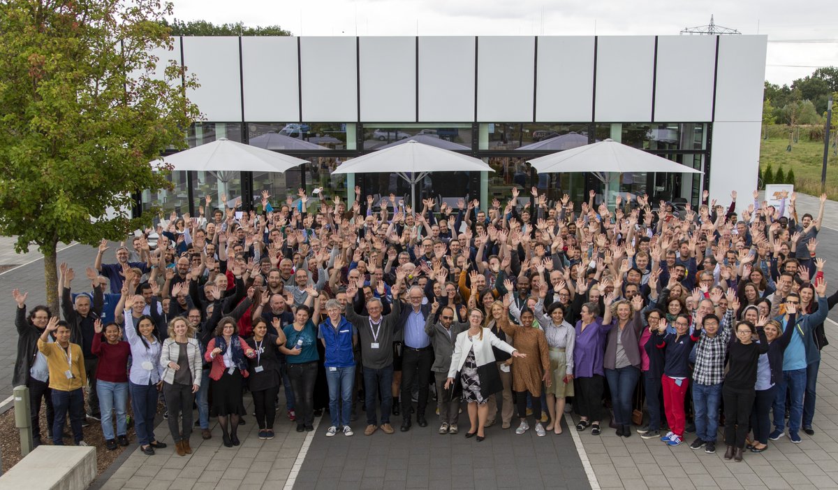 European XFEL (@europeanxfel) on Twitter photo Proud Moment for <a href="/EuropeanXFEL/">European XFEL</a> !
We're thrilled to announce that European XFEL is among the Top 5 most family-friendly companies in Germany by <a href="/freundin_de/">freundin_de</a> Magazine and <a href="/factfield/">factfield</a> GmbH! In the category "Education | Research & Development" we secured a remarkable 4th place. Proud Moment for <a href="/EuropeanXFEL/">European XFEL</a> !
We're thrilled to announce that European XFEL is among the Top 5 most family-friendly companies in Germany by <a href="/freundin_de/">freundin_de</a> Magazine and <a href="/factfield/">factfield</a> GmbH! In the category "Education | Research & Development" we secured a remarkable 4th place.