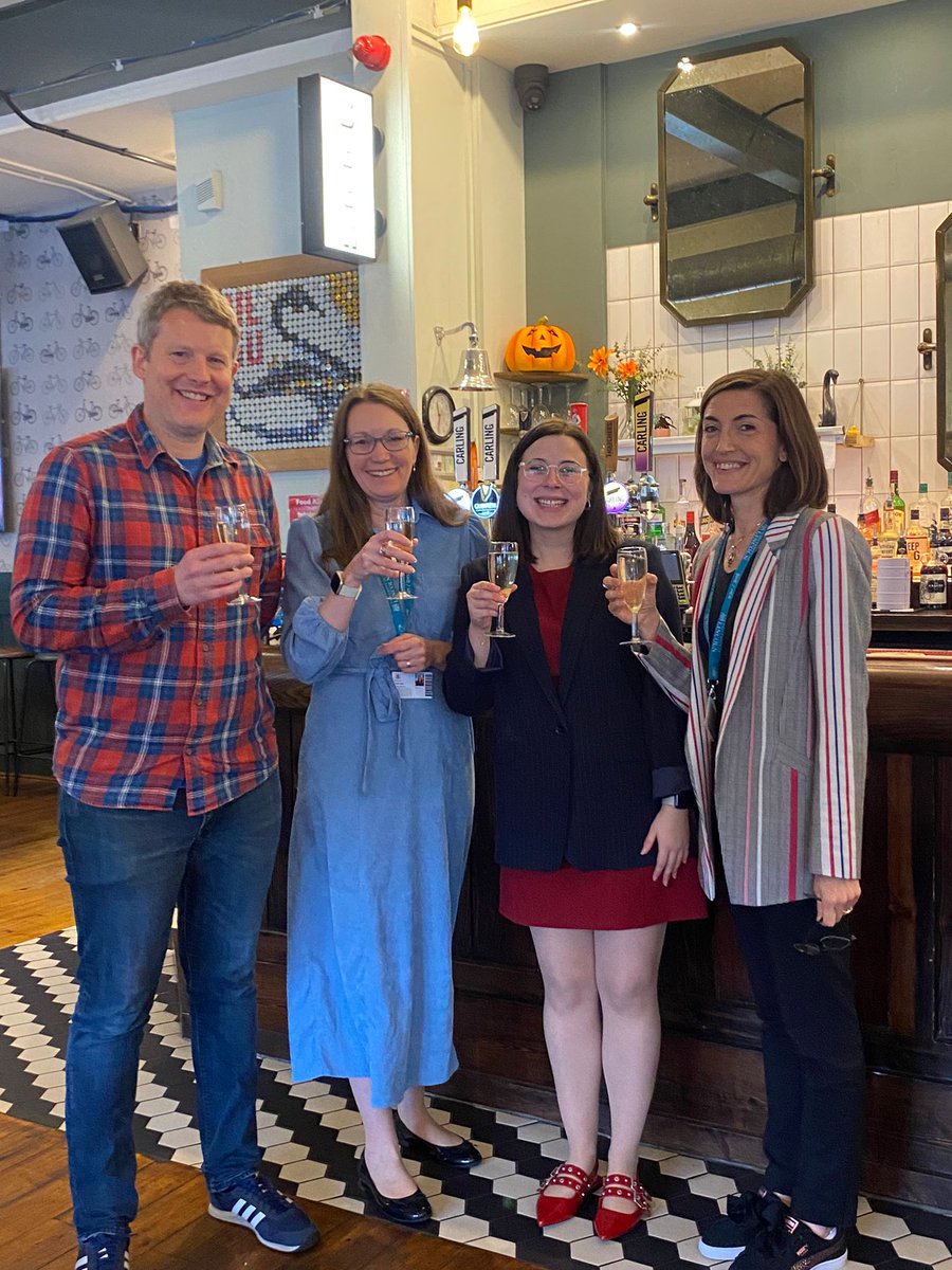 paula_delval's tweet image. I am thrilled to share that I have passed my PhD viva with no corrections! Thank you to my examiners @monarchyconf & @woodjamie99 for an amazing experience and enriching discussion, and to my supervisors @MedievalFemina & @ALiuzzoScorpo for their unwavering support #PhDone 🎉