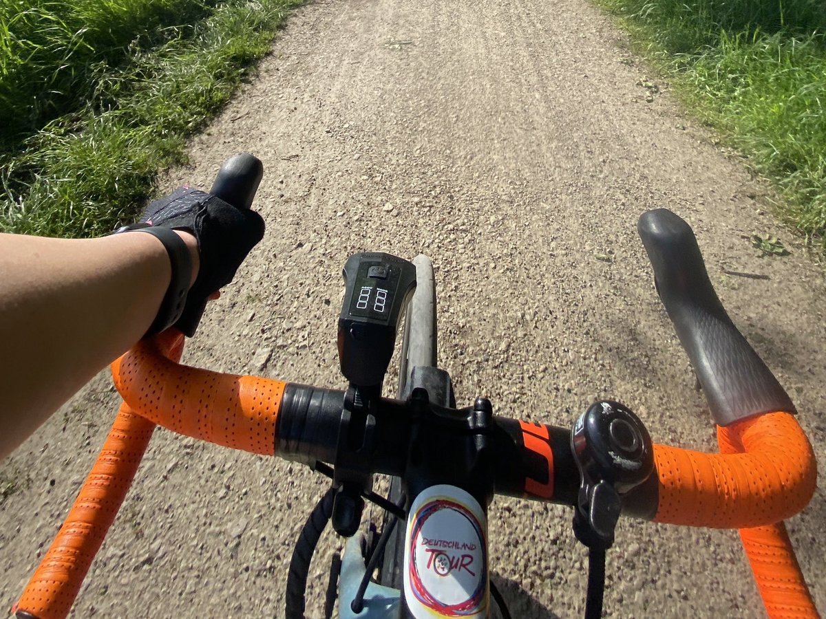 My gravel bike was stolen sometime between Monday and today in Maastricht. A blue Cube Nuroad Race from 2020 with bright orange bartape and these Deutschland Tour stickers all over it.
Frame size 50
Frame no. WOW96186PSES
If anyone comes across it anywhere, please let me know 🙏