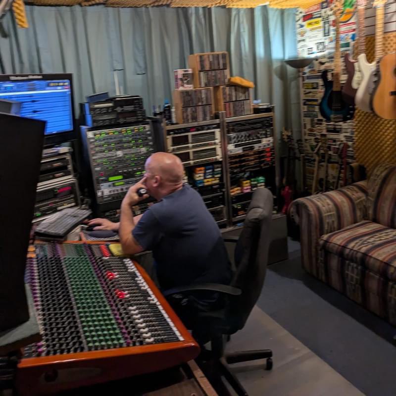 BrokenLockerBuf's tweet image. Last Friday we got in the studio to record our next ep. With the help of the “Don Fury” of Buffalo, Doug White, we laid down 5 fucking ripping tracks. This will arguably be our best record to date. #buffalostyle #hardcorepunk