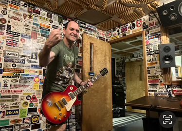 BrokenLockerBuf's tweet image. Last Friday we got in the studio to record our next ep. With the help of the “Don Fury” of Buffalo, Doug White, we laid down 5 fucking ripping tracks. This will arguably be our best record to date. #buffalostyle #hardcorepunk