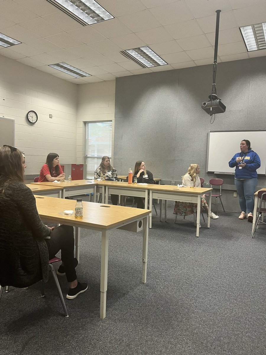 North Garner Middle School tweet media