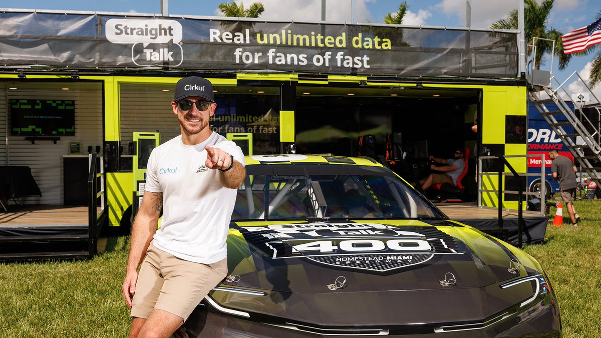 horizon_se_'s tweet photo. 🏁 We drove REAL UNLIMITED and FRONTLINE to first ☝🏻 in NASCAR fans’ minds.

HS&E helped activate Straight Talk—plus Verizon Frontline—at Homestead-Miami Speedway for the brand’s first race entitlement: The Straight Talk Wireless 400 in the NASCAR Cup Series Playoffs.

From the physical challenges it takes to be a first responder to the real, unlimited ways Straight Talk makes it easier to be a fan — such as prize dispensing vending machines and branded golf cart taxis — attendees were connected to surprises, giveaways, and touch points that made the big race all the more delightful.

STRAIGHT to the front! 🛞